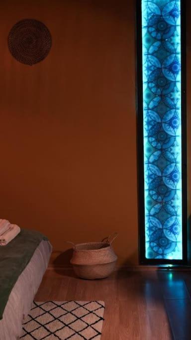 Sahara Studio With Shared Bathroom In City Centre Братислава Экстерьер фото